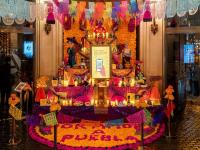 Gobierno estatal inaugura en Madrid: “La abuela de todos: una ofrenda a las Carmencitas”