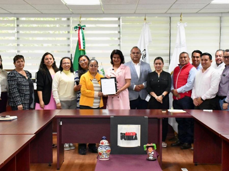 Firma UTH convenio con Test Technology para impulsar educación dual y empleo