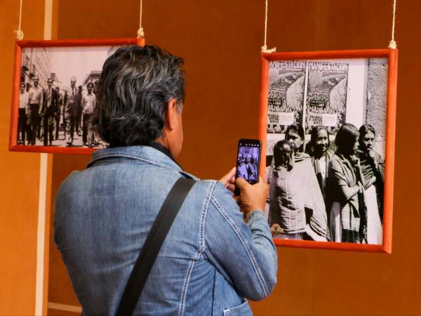 “Miradas que resisten”: Exposición fotográfica de Cale Cano en San Roque