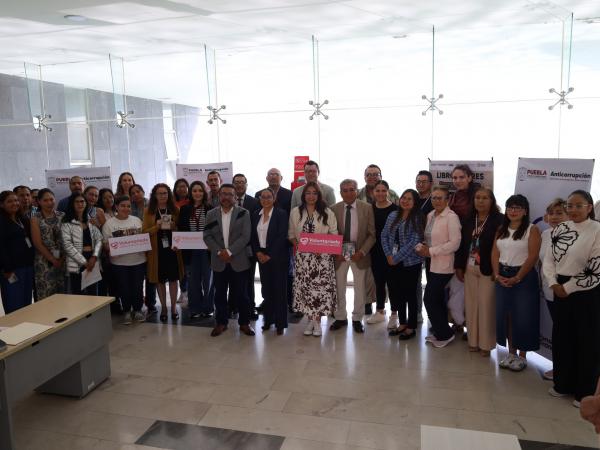 La Secretaría Anticorrupción y Buen Gobierno promueve la lectura con "Libros Libres"