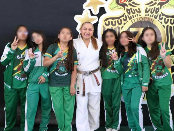 Fortalece Secretaría de las Mujeres cercanía con juventud de Izúcar