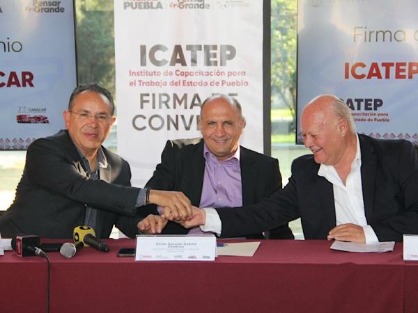 ICATEP y Canacar capacitarán operadores de transporte de carga
