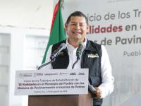 Pemex reafirma compromiso con Puebla; gobierno estatal recibe segunda entrega de asfalto