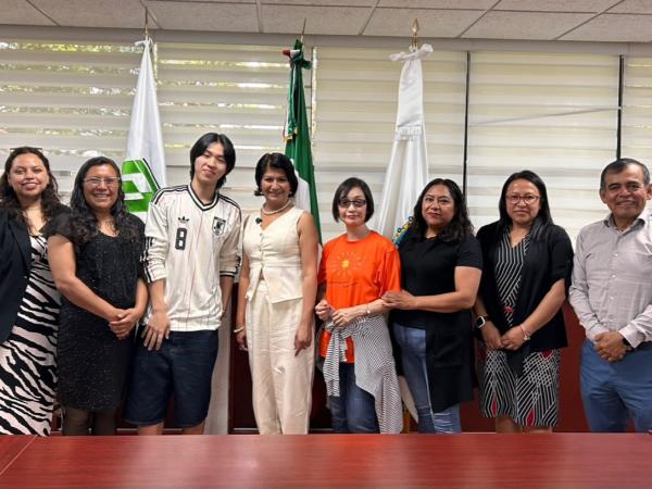 Recibe UTH a jóvenes japoneses para fortalecer la educación multicultural