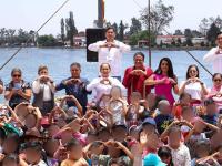 Niñez de Chignahuapan recibe juguetes por Día del Niño y la Niña