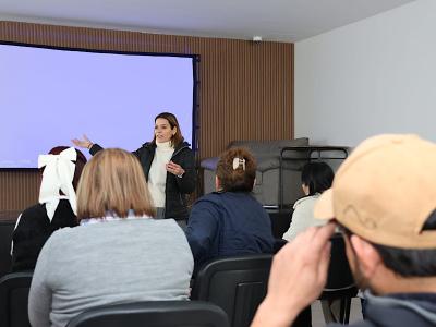 SEDIF acompa&ntilde;a a padres de familia para una crianza responsable y con futuro