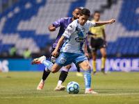 Gobierno de Puebla da seguimiento a la reparaci&oacute;n del c&eacute;sped en el Estadio Cuauht&eacute;moc