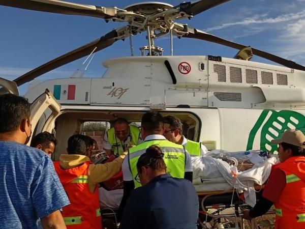 Con respuesta inmediata, trasladan por vía aérea a motociclista grave desde Ciudad Serdán