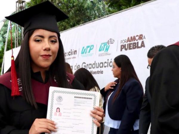 Registra UTH un 86.6 % de estudiantes titulados durante egreso