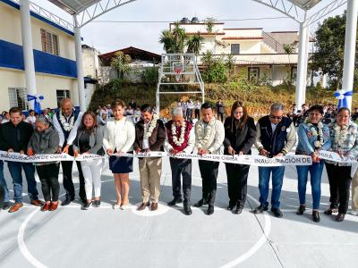 Inauguración de techado en escuela de Tlatlauquitepec para beneficio de estudiantes: SEP