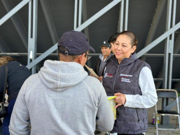 Avanza entrega de apoyos a la vivienda para policías