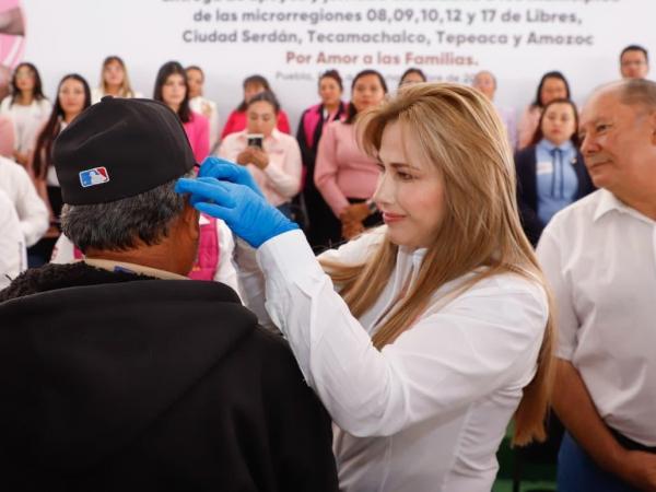 Más de 2 mil 900 beneficios del SEDIF para cinco regiones del estado