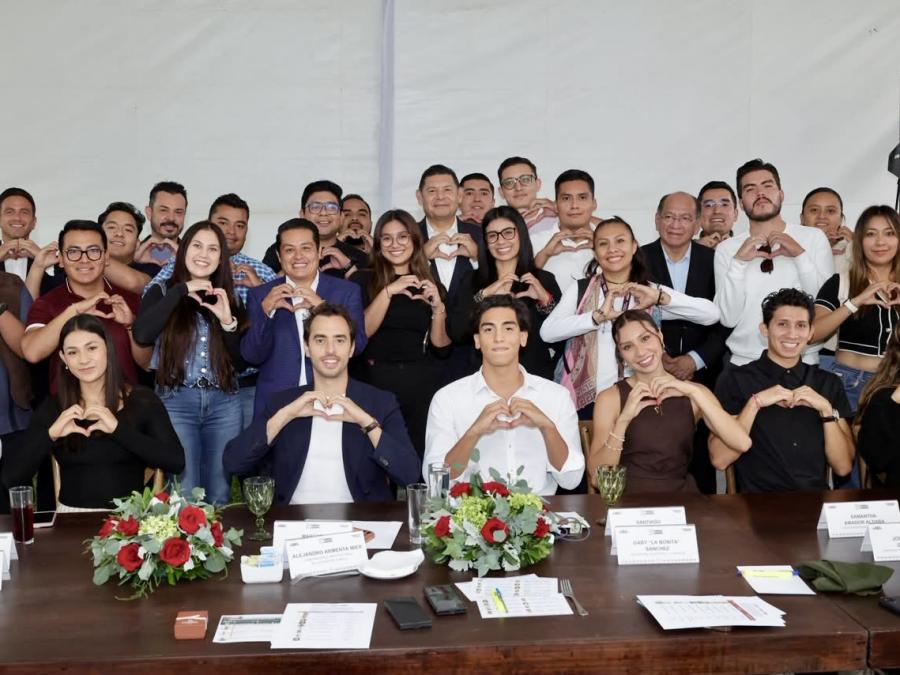 Reconoce Gobierno Estatal a atletas y refrenda al deporte como política de Estado.