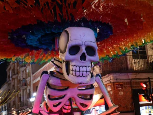 Juventudes poblanas vivieron la rodada y carrera “Camino hacia el Mictlán”