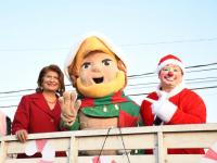 Ilumina UTH la Navidad con caravana que reunió a miles en Huejotzingo