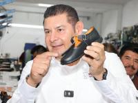 Resurge industria del calzado con impulso a cooperativas y riqueza comunitaria