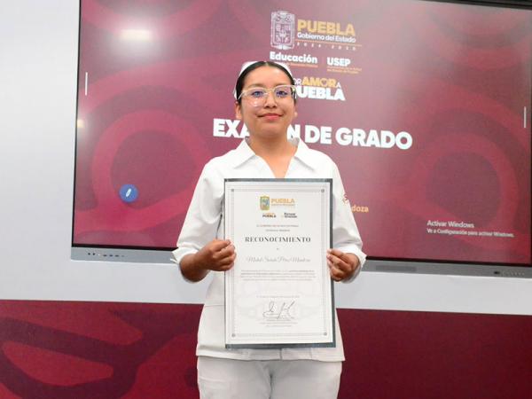 USEP concreta primer examen profesional en Enfermería y Obstetricia