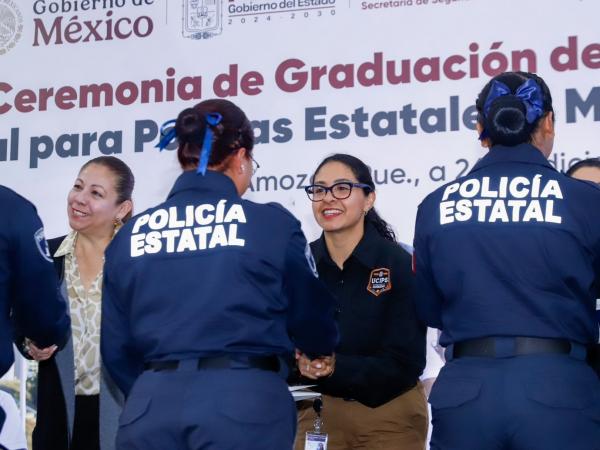 Gobierno de Puebla prepara policías confiables en beneficio de familias