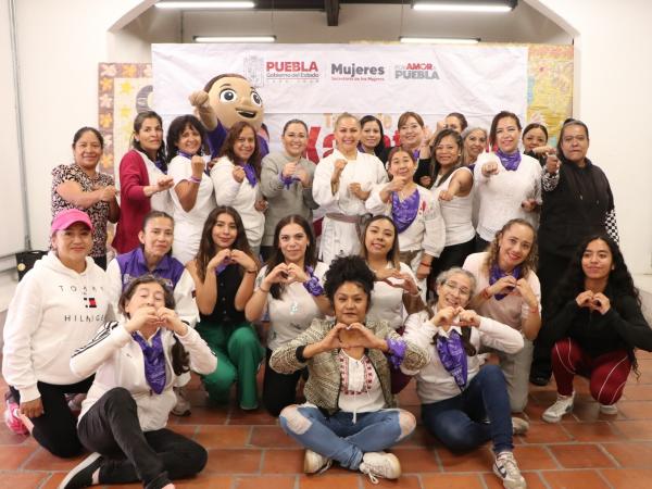 Promueve Secretaría de las Mujeres autocuidado mediante Karate-Do