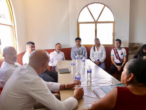 Gobierno del Estado impulsa el deporte en juntas auxiliares con equipo de fútbol