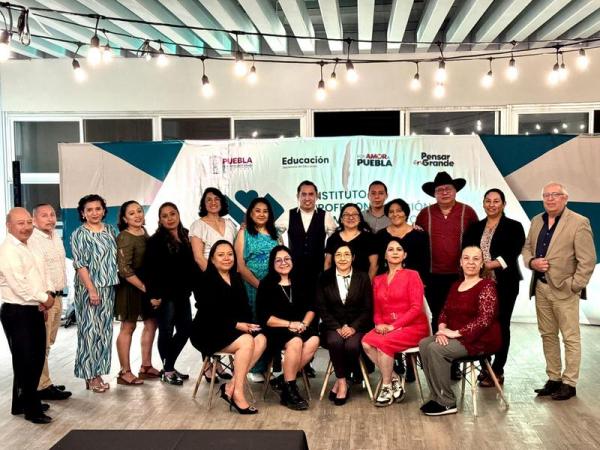 Reconoce IPMP a maestras y maestros por su labor educativa