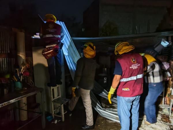 Gobierno de Puebla apoya a afectados por granizada