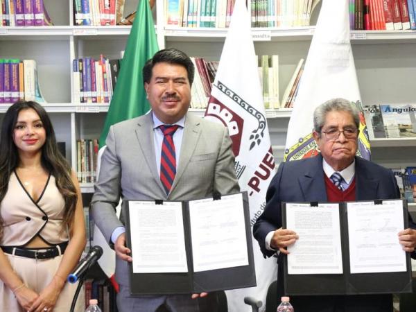 Firman convenio de colaboración por la profesionalización del servicio público