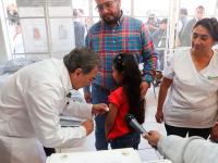Puebla refuerza prevenci&oacute;n del sarampi&oacute;n con jornada de vacunaci&oacute;n en el Mercado Hidalgo