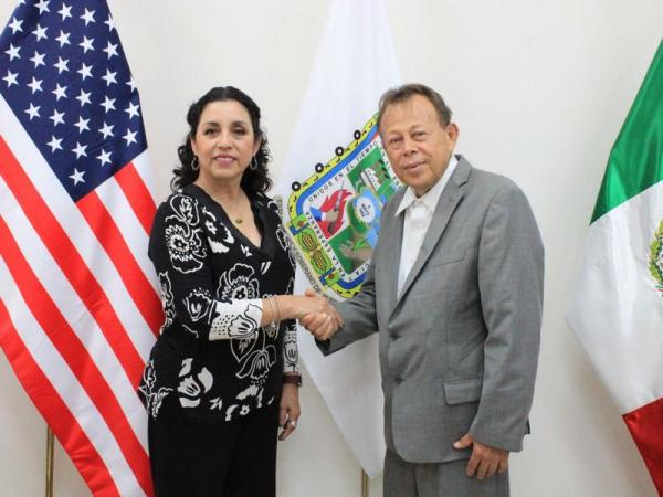 IEDEP e IPAM firman convenio por la educación de migrantes poblanos