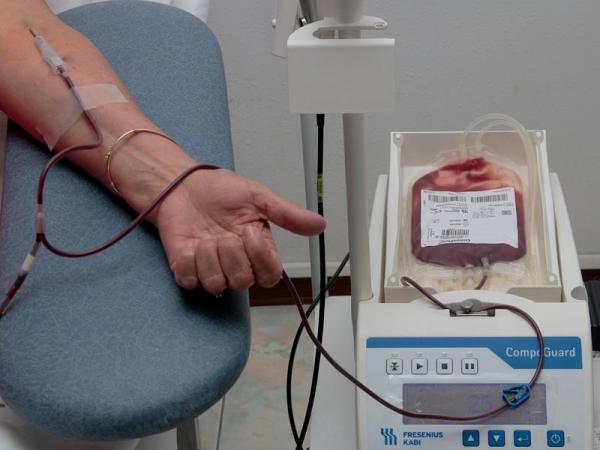 Tabús siguen limitando la donación altruista de sangre en Puebla, advierte el ISSSTEP