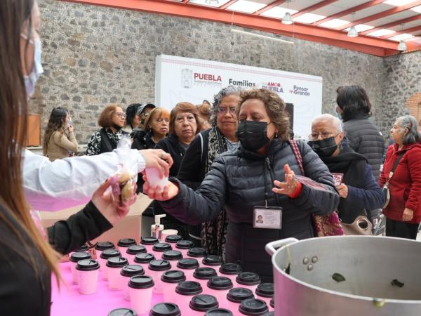 SEDIF promueve hábitos alimenticios saludables en adultos mayores