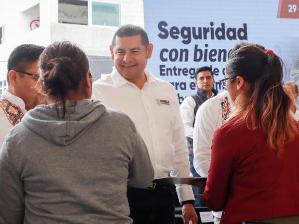 En Sierra Negra, Gobierno de Armenta entrega 97 mdp en obra comunitaria para pueblos indígenas