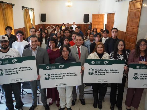 Fortalecen vinculación UTH y ayuntamiento texmeluquense para becas estudiantiles