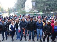 Habitantes de Chignautla realizan faena para dignificar espacios públicos y áreas verdes